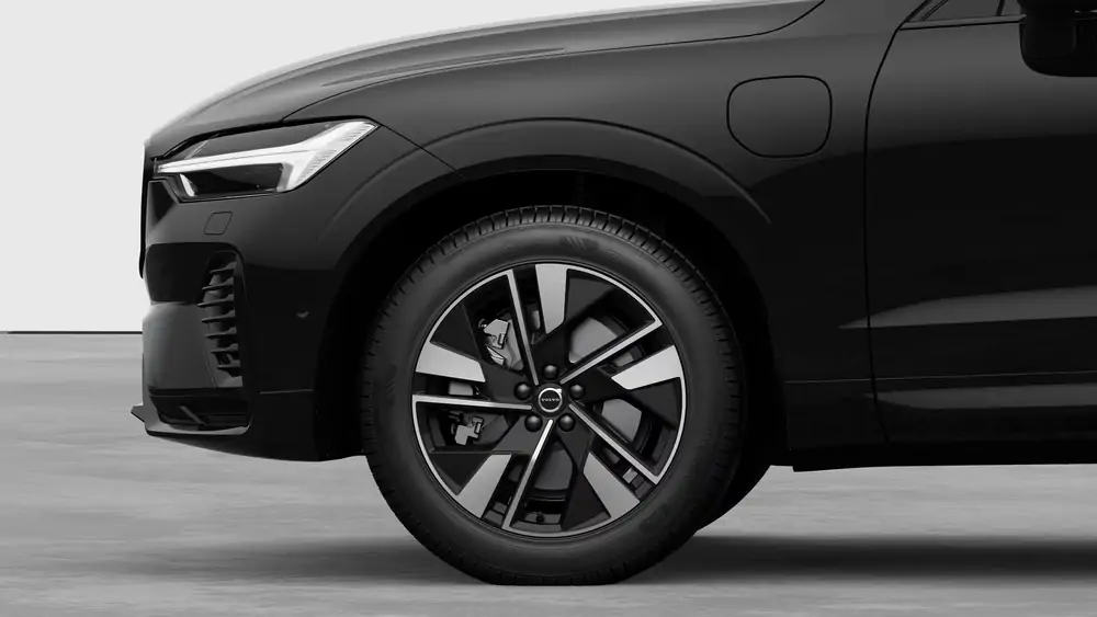 Nouveau Volvo XC60 SUV Plus Plug-in hybrid 8-speed Geartronic™ automatic transmission Onyx Black 3