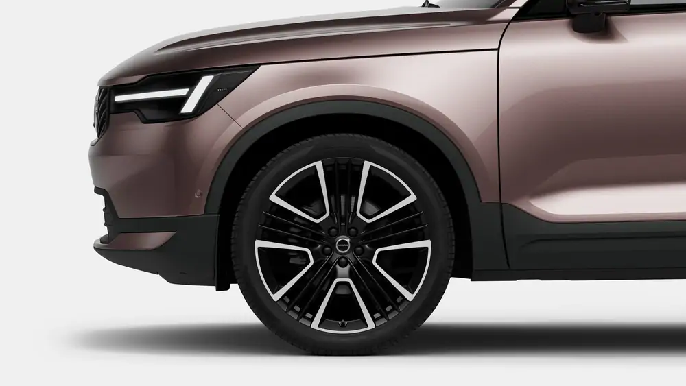 Nouveau Volvo XC40 SUV Ultimate Mild-hybride (MHEV) 7-speed Dual Clutch transmission Heather Bronze 3