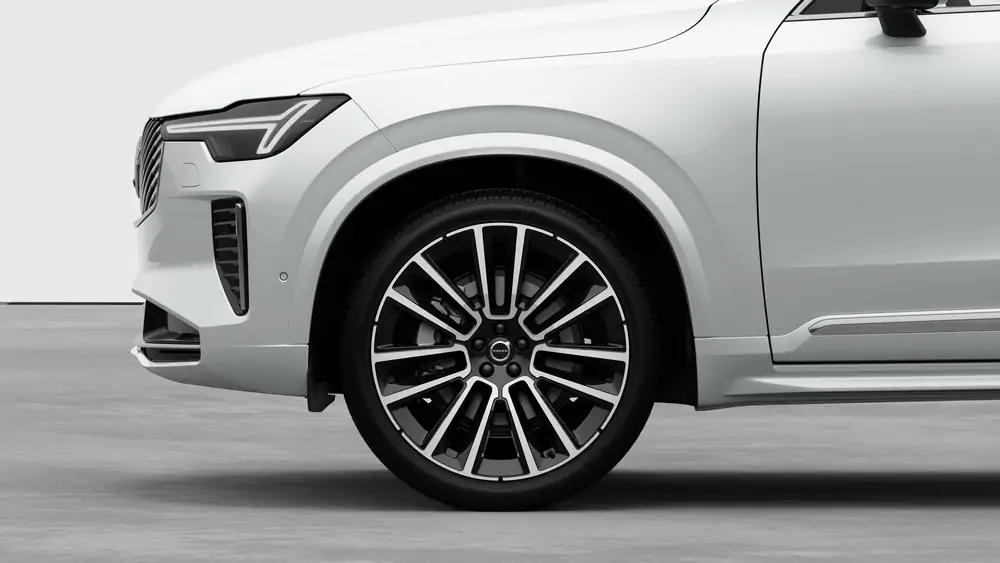 Nouveau Volvo XC90 SUV Ultimate Mild-hybride (MHEV) 8-speed Geartronic™ automatic transmission, AWD Crystal White Pearl 3