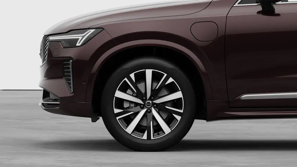 Nouveau Volvo XC90 SUV Plus Plug-in hybrid 8-speed Geartronic™ automatic transmission Mulberry Red 3