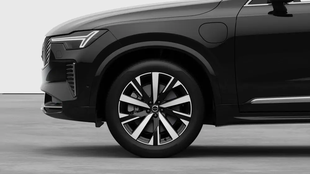 Nouveau Volvo XC90 SUV Plus Plug-in hybride (PHEV) 8-speed Geartronic™ automatic transmission Onyx Black 3