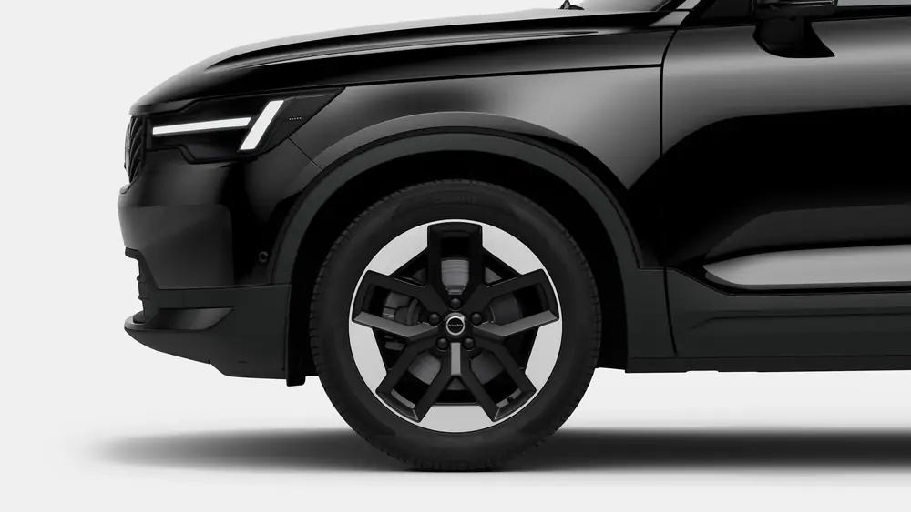Nouveau Volvo XC40 SUV Core Mild-hybride (MHEV) 7-speed Dual Clutch transmission Onyx Black 3