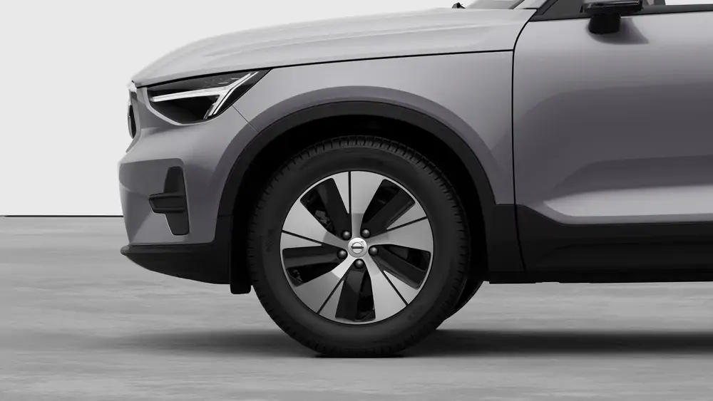 Nouveau Volvo XC40 SUV Core Limited Edition Mild-hybride (MHEV) 7-speed Dual Clutch transmission Aurora Silver 3