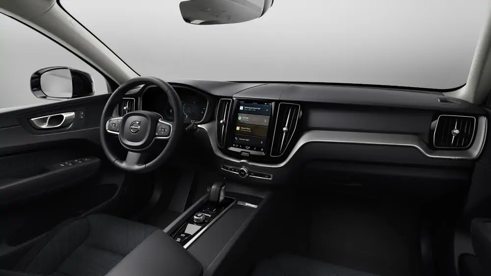 Nouveau Volvo XC60 SUV Plus Plug-in hybrid 8-speed Geartronic™ automatic transmission Onyx Black 4