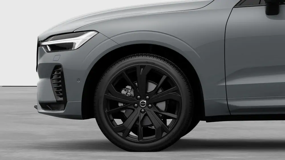 Nouveau Volvo XC60 SUV Ultimate Mild-hybride (MHEV) 8-speed Geartronic™ automatic transmission, AWD Vapour Grey 3