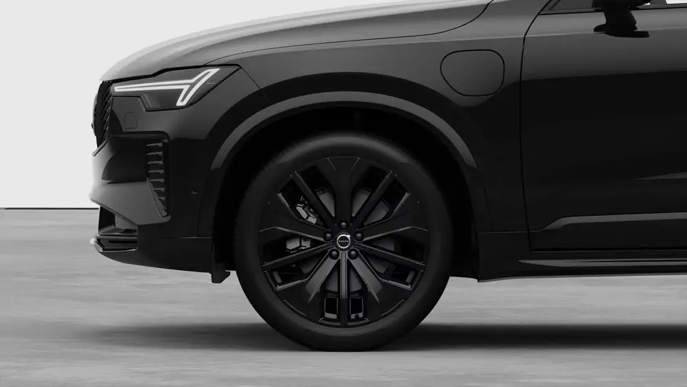 Nouveau Volvo XC90 SUV Ultimate Dark Plug-in hybride (PHEV) 8-speed Geartronic™ automatic transmission Onyx Black 3