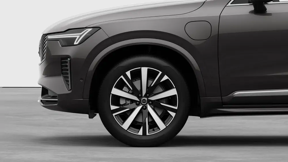 Nouveau Volvo XC90 SUV Plus Plug-in hybrid 8-speed Geartronic™ automatic transmission Platinum Grey 3