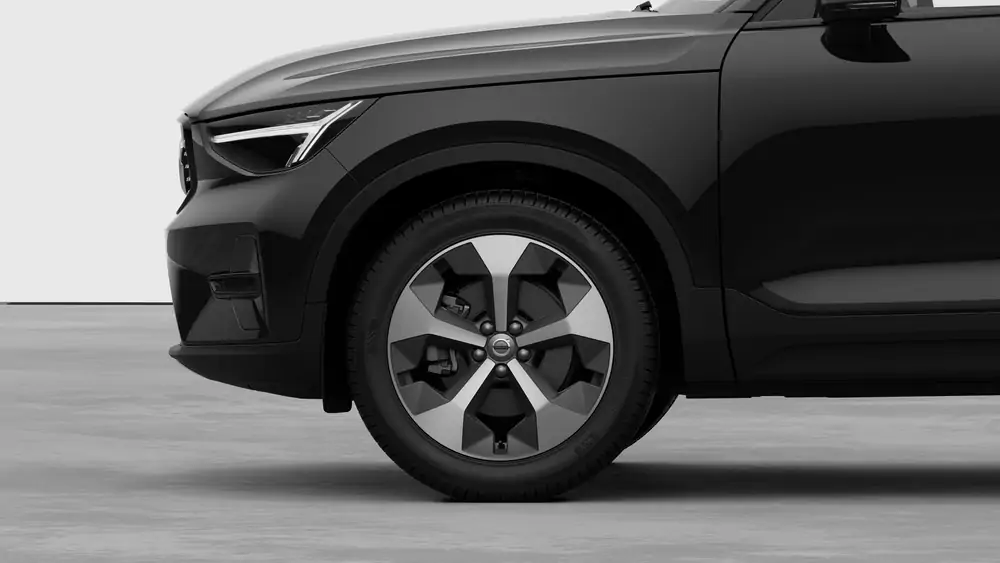 Nouveau Volvo XC40 SUV Plus Limited Edition Mild hybrid 7-speed Dual Clutch transmission Onyx Black 3