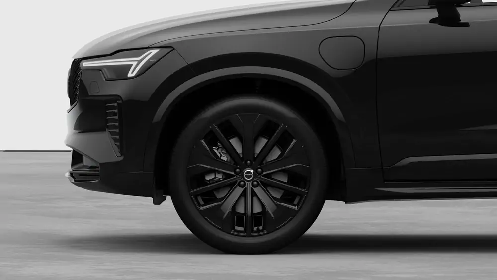 Nouveau Volvo XC90 SUV Plus Plug-in hybride (PHEV) 8-speed Geartronic™ automatic transmission Onyx Black 3