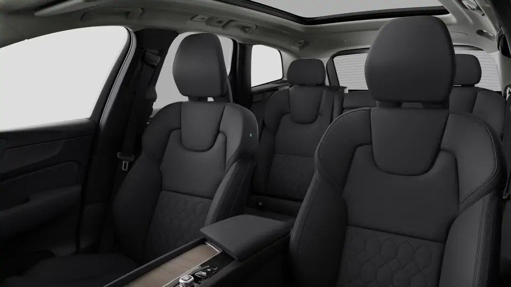 Nouveau Volvo XC60 SUV Plus Plug-in hybride (PHEV) 8-speed Geartronic™ automatic transmission Onyx Black 5