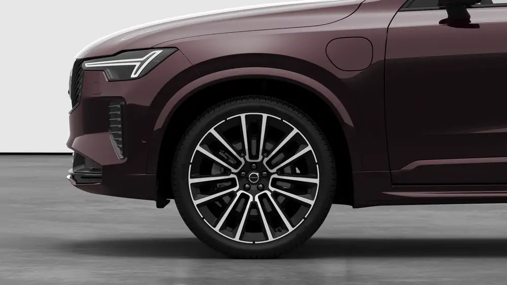 Nouveau Volvo XC90 SUV Ultimate Plug-in hybrid 8-speed Geartronic™ automatic transmission Mulberry Red 3