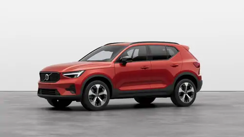 Nouveau Volvo XC40 SUV Plus Mild hybrid 7-speed Dual Clutch transmission Fusion Red