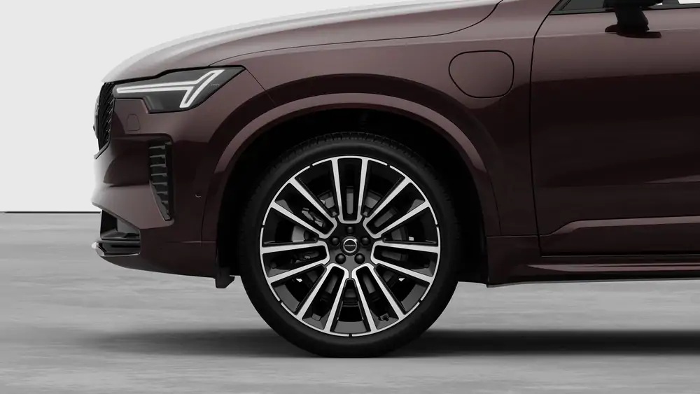 Nouveau Volvo XC90 SUV Ultimate Dark Plug-in hybrid 8-speed Geartronic™ automatic transmission Mulberry Red 3