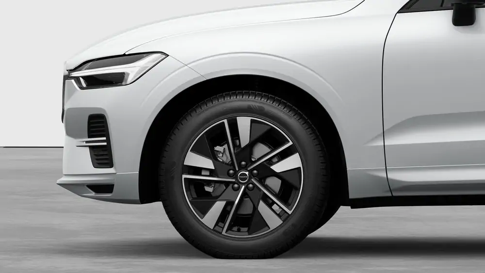 Nouveau Volvo XC60 SUV Core Mild hybrid 8-speed Geartronic™ automatic transmission, AWD Crystal White Pearl 3