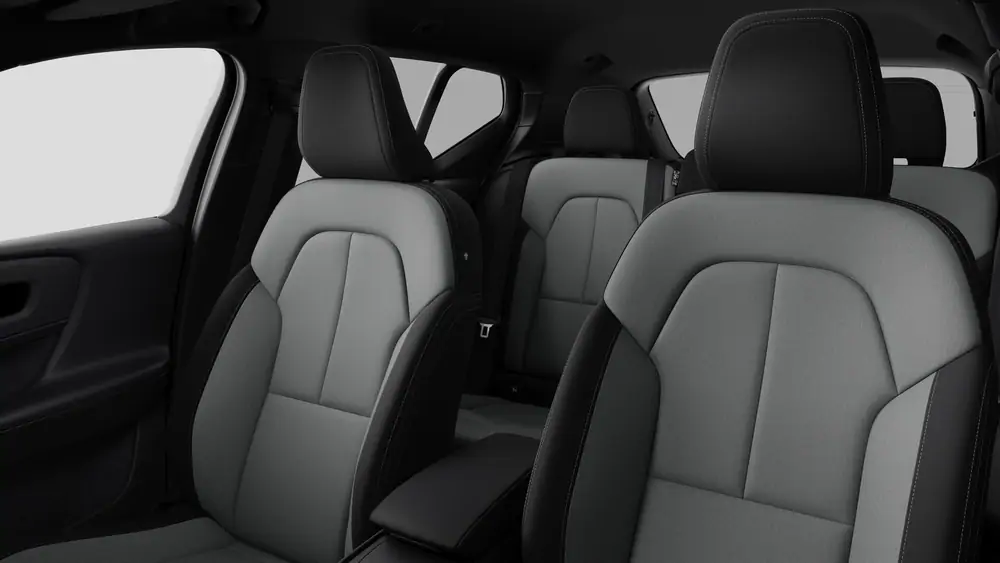 Nouveau Volvo XC40 SUV Plus Mild-hybride (MHEV) 7-speed Dual Clutch transmission Onyx Black 5