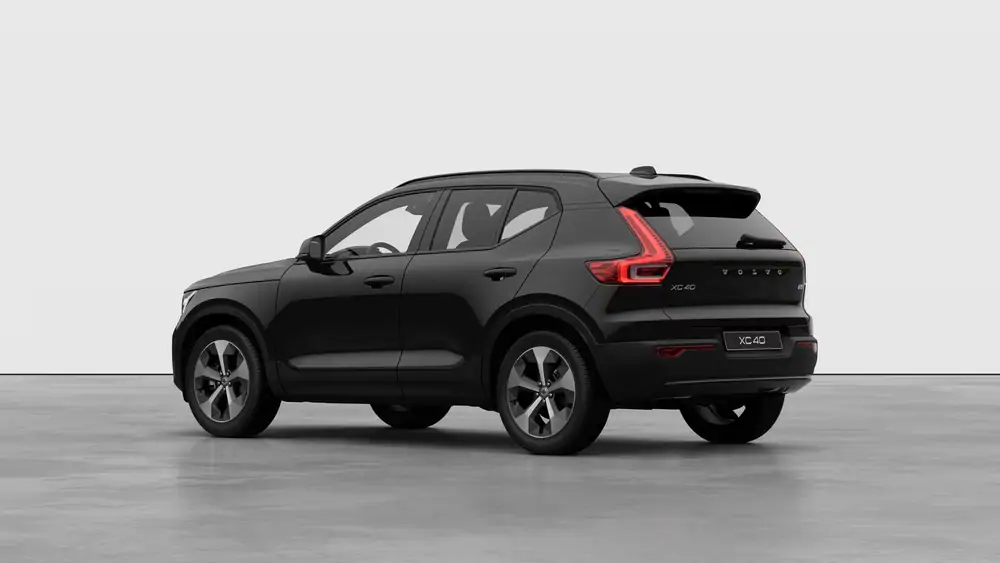 Nouveau Volvo XC40 SUV Plus Limited Edition Mild hybrid 7-speed Dual Clutch transmission Onyx Black 2