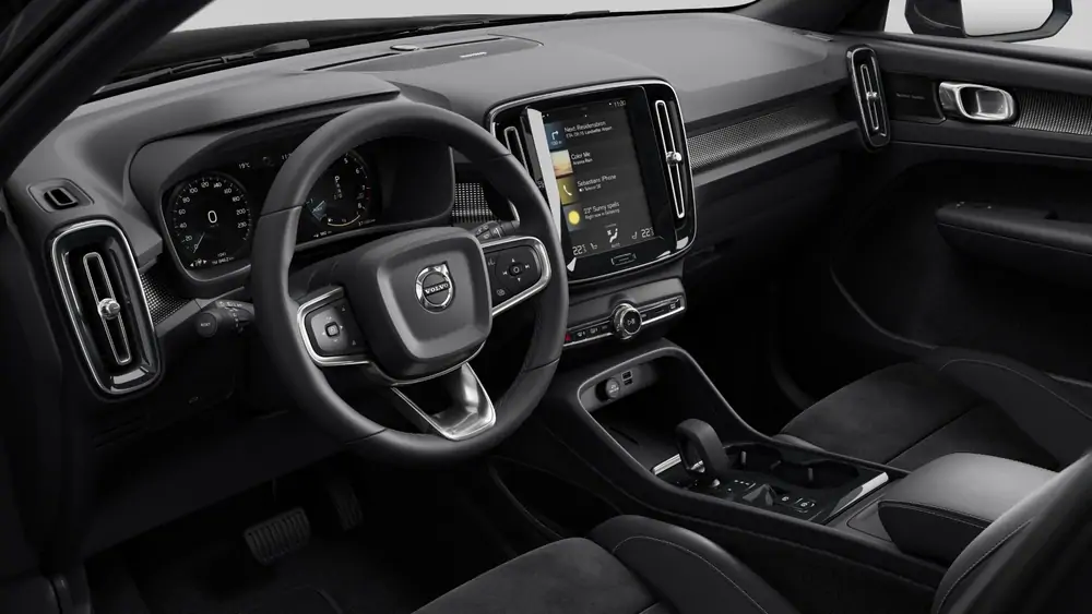 Nouveau Volvo XC40 SUV Plus Micro hybrid 8-speed Geartronic™ automatic transmission Onyx Black 4