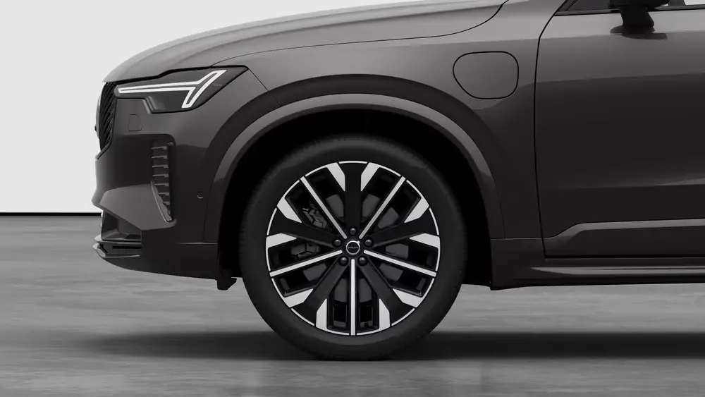 Nouveau Volvo XC90 SUV Plus Plug-in hybrid 8-speed Geartronic™ automatic transmission Platinum Grey 3