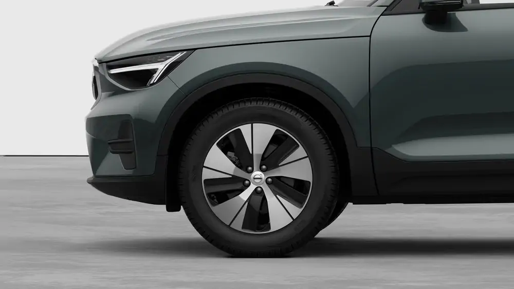 Nouveau Volvo XC40 SUV Core Limited Edition Mild hybrid 7-speed Dual Clutch transmission Forest Lake 3
