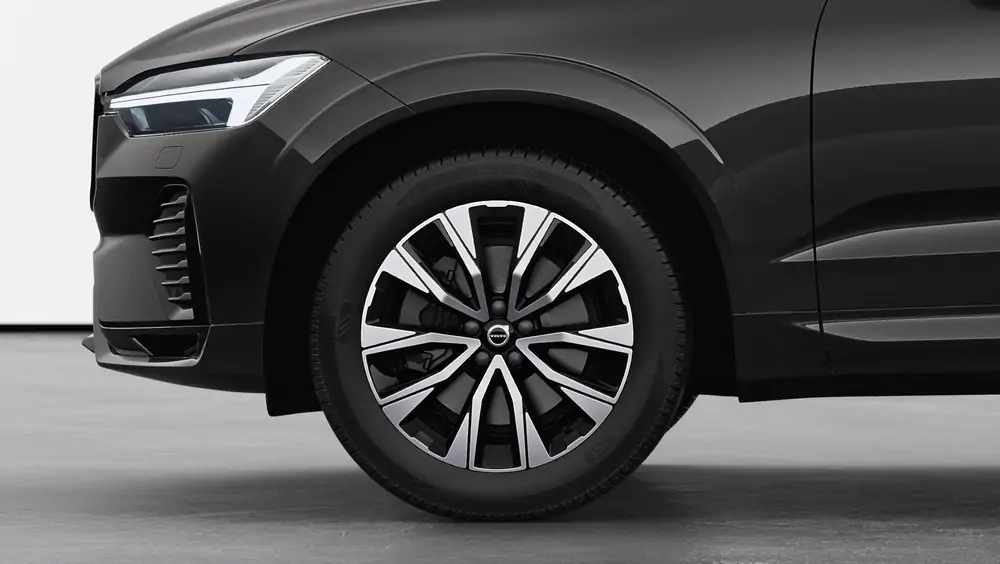 Nieuw Volvo XC60 SUV Plus Mild hybrid 8-speed Geartronic™ automatic transmission Platinum Grey 3