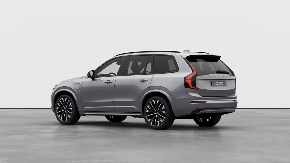Nouveau Volvo XC90 SUV Ultimate Dark Plug-in hybrid 8-speed Geartronic™ automatic transmission Aurora Silver 2