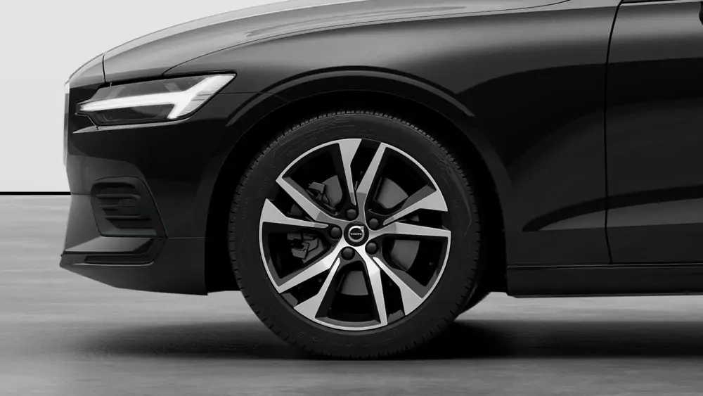 Nouveau Volvo V60 Break Core Limited Edition Mild-hybride (MHEV) 7-speed Dual Clutch transmission Onyx Black 3