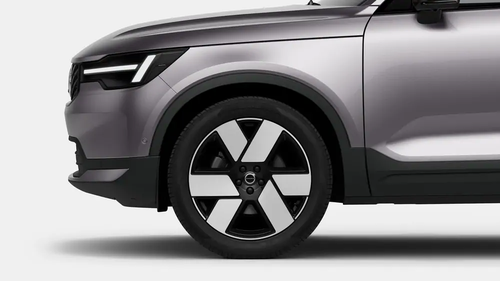 Nouveau Volvo XC40 SUV Plus Mild-hybride (MHEV) 7-speed Dual Clutch transmission Aurora Silver 3