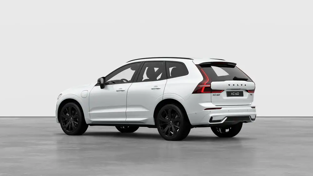 Nouveau Volvo XC60 SUV Ultimate Hybride rechargeable 4 roues motrices Crystal White Pearl 2