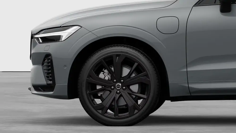 Nouveau Volvo XC60 SUV Ultimate Hybride rechargeable 4 roues motrices Vapour Grey 3