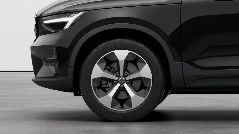 Nouveau Volvo XC40 SUV Ultimate B3 Micro-hybride 2 roues motrices (Traction) Onyx Black 3