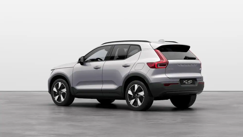 Nouveau Volvo XC40 SUV Plus Électrique 2 roues motrices (Propulsion) Silver Dawn 2