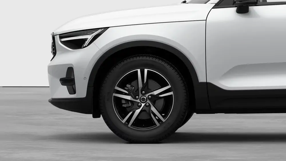 Nouveau Volvo XC40 SUV Plus Micro-hybride 2 roues motrices (Traction) Crystal White Pearl 3