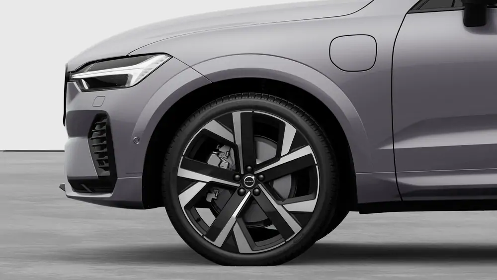 Nouveau volvo XC60 SUV Ultra Hybride rechargeable 4 roues motrices Aurora Silver 3