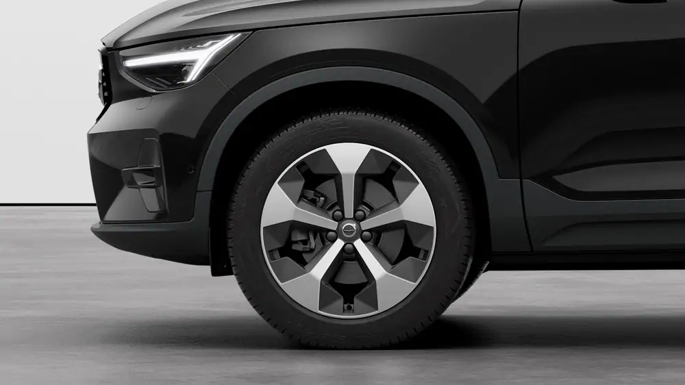 Nouveau Volvo XC40 SUV Ultimate B3 Micro-hybride 2 roues motrices (Traction) Onyx Black 3