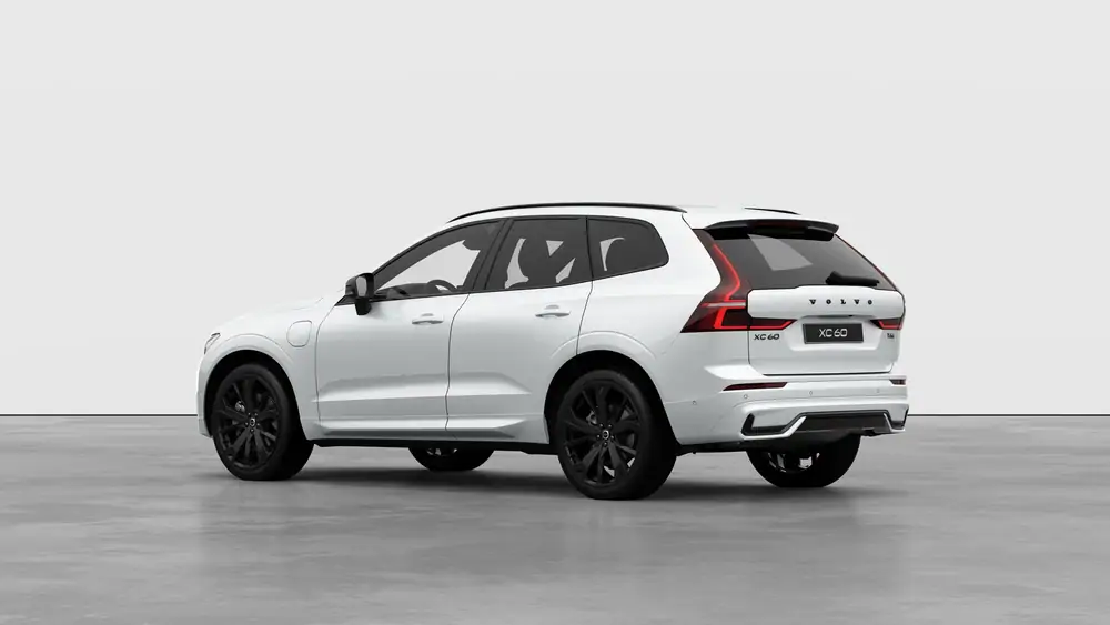 Nouveau Volvo XC60 SUV Ultimate Hybride rechargeable 4 roues motrices Crystal White Pearl 2