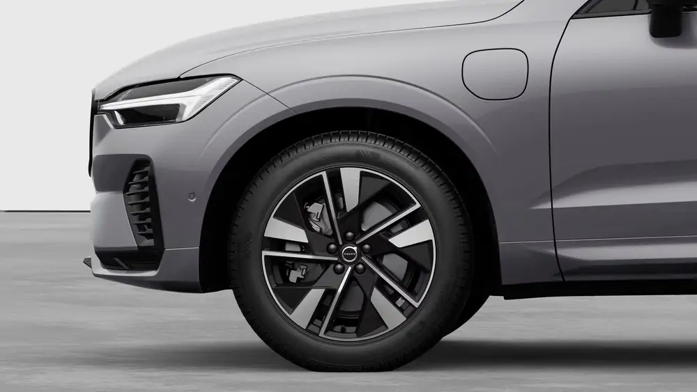 Nouveau volvo XC60 SUV Plus Hybride rechargeable 4 roues motrices Aurora Silver 3