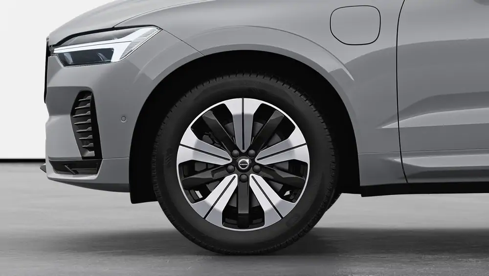 Nouveau Volvo XC60 SUV Plus Hybride rechargeable 4 roues motrices Vapour Grey 3