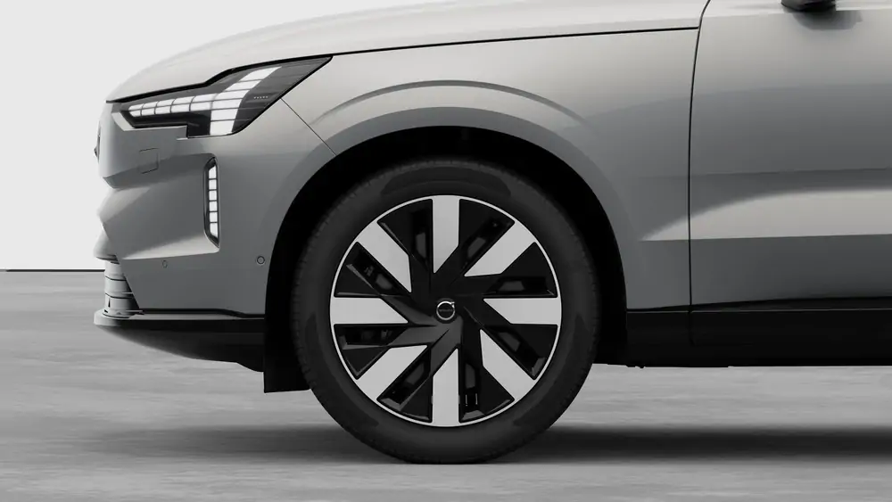 Nouveau Volvo EX90 SUV Ultra Électrique 4 roues motrices Silver Dawn 3