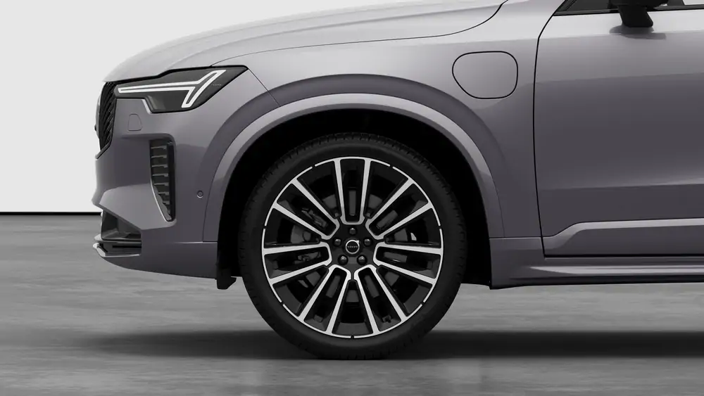 Nouveau Volvo XC90 SUV Ultimate Hybride rechargeable 4 roues motrices Aurora Silver 3