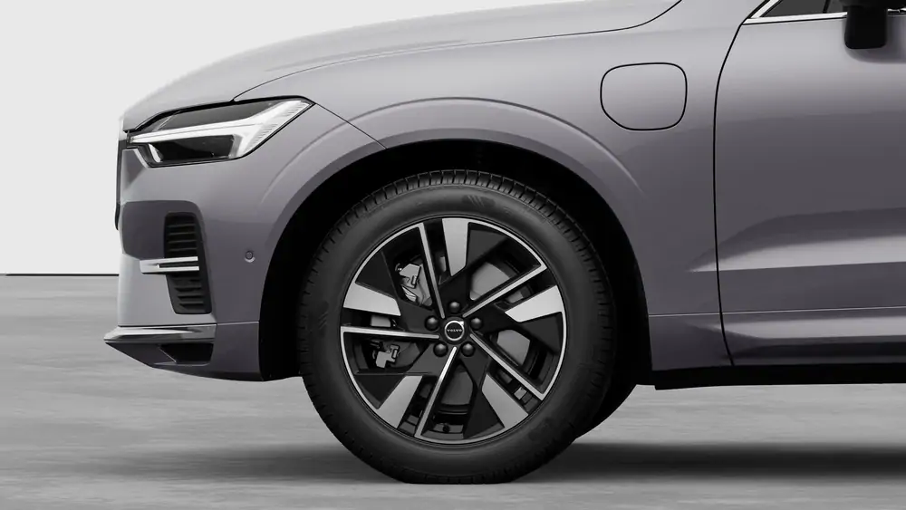 Nouveau Volvo XC60 SUV Plus Hybride rechargeable 4 roues motrices Aurora Silver 3