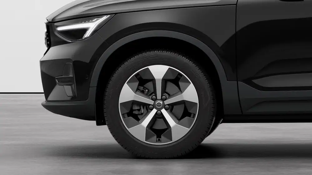 Nouveau Volvo XC40 SUV Ultimate B3 Micro-hybride 2 roues motrices (Traction) Onyx Black 3