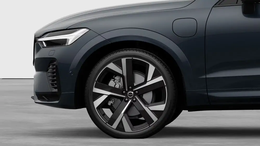 Nouveau Volvo XC60 SUV Ultimate Hybride rechargeable 4 roues motrices Denim Blue 3