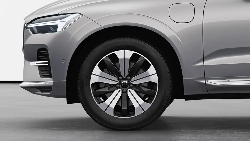 Nouveau Volvo XC60 SUV Start Hybride rechargeable 4 roues motrices Silver Dawn 3