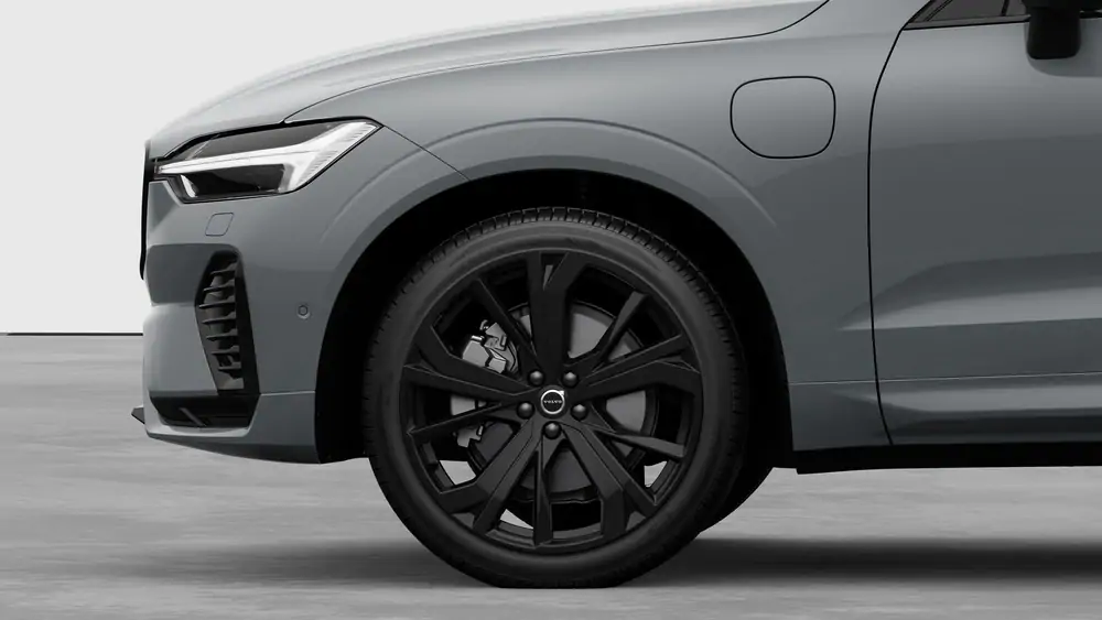 Nouveau Volvo XC60 SUV Ultimate Hybride rechargeable 4 roues motrices Vapour Grey 3