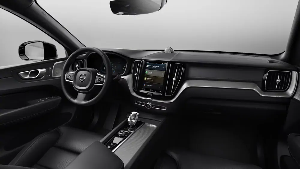 Nouveau Volvo XC60 SUV Ultimate Hybride rechargeable 4 roues motrices Onyx Black 4