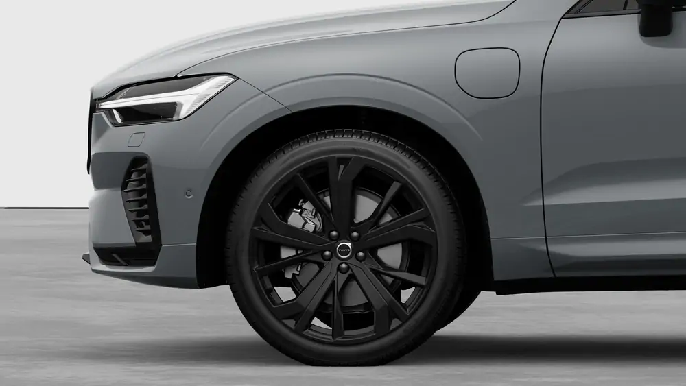 Nouveau Volvo XC60 SUV Ultimate Hybride rechargeable 4 roues motrices Vapour Grey 3