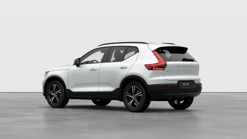 Nouveau Volvo XC40 SUV Plus Lounge Edition Micro-hybride 2 roues motrices (Traction) Crystal White Pearl 2