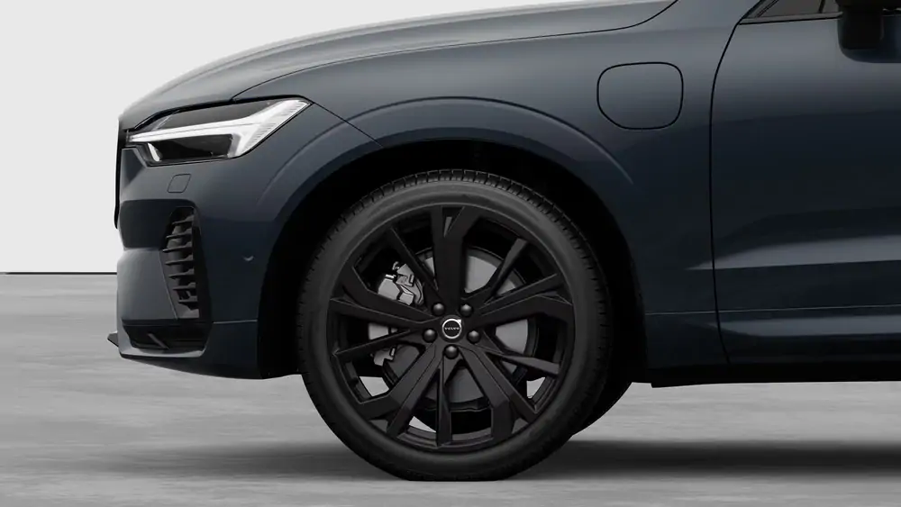 Nouveau Volvo XC60 SUV Ultimate Hybride rechargeable 4 roues motrices Denim Blue 3
