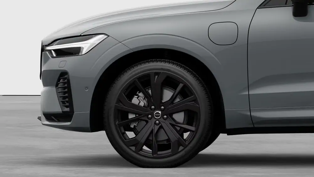 Nouveau Volvo XC60 SUV Ultimate Hybride rechargeable 4 roues motrices Vapour Grey 3