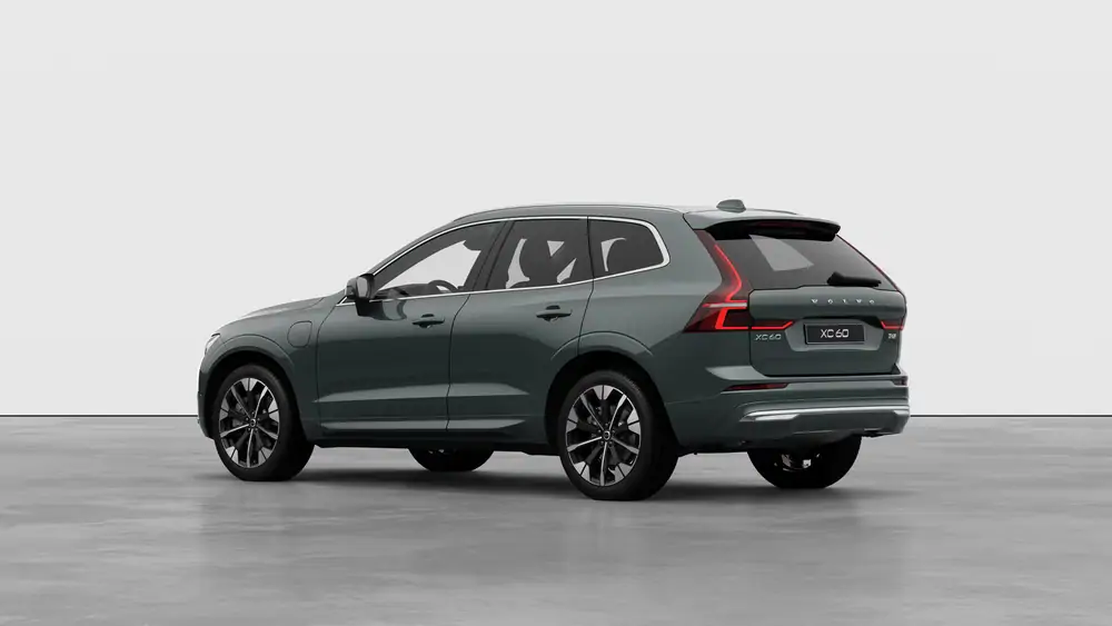 Nouveau Volvo XC60 SUV Ultimate Hybride rechargeable 4 roues motrices Forest Lake 2